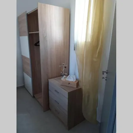 Armenaki Villa 1 *